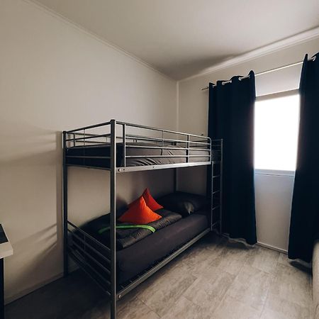 Neuwertiges Apartment Mit Schnellem Wlan, Glasfaser, Kostenlose Privatparkplatz Auch Fuer Transporter Geeignet R11 Freiberg am Neckar Bagian luar foto